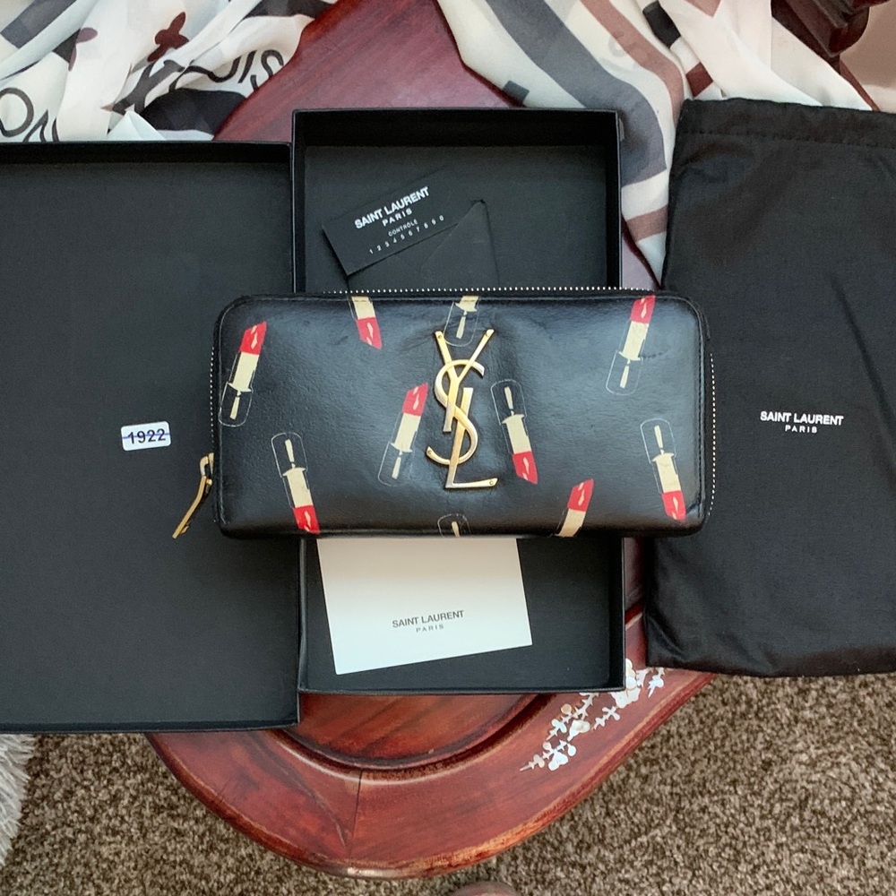Saint Laurent Black and Red Lipstick Print Wallet Low FIRM